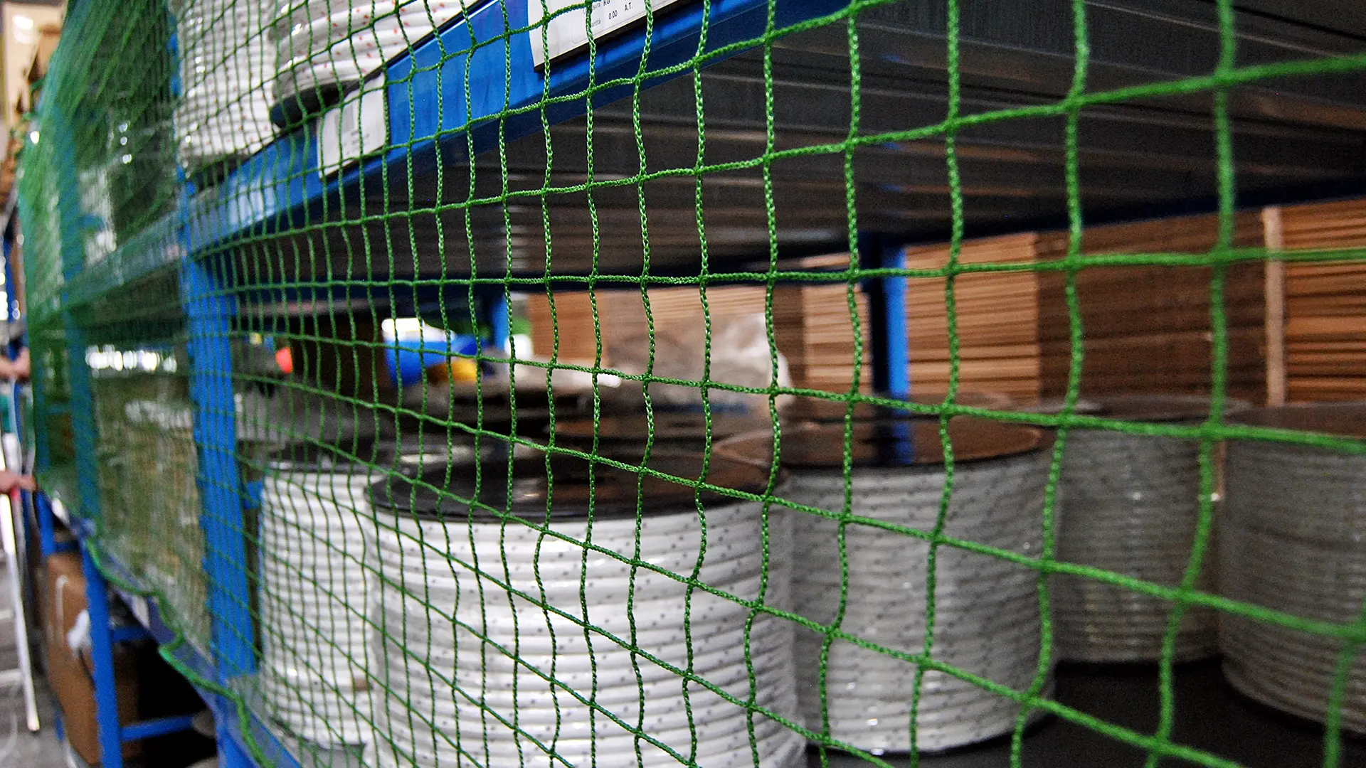 Shelf nets