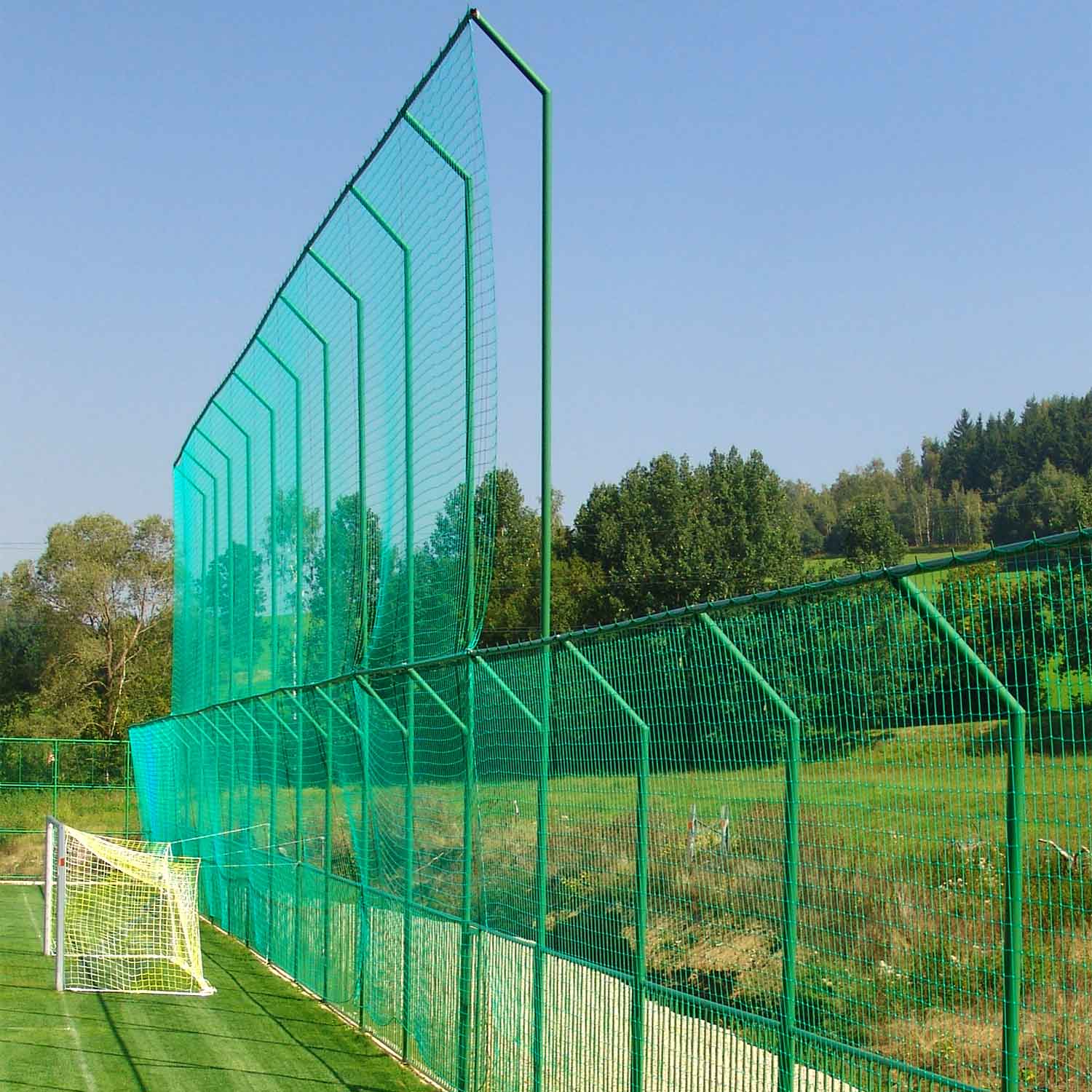Reti di recinzione per campi da calcio