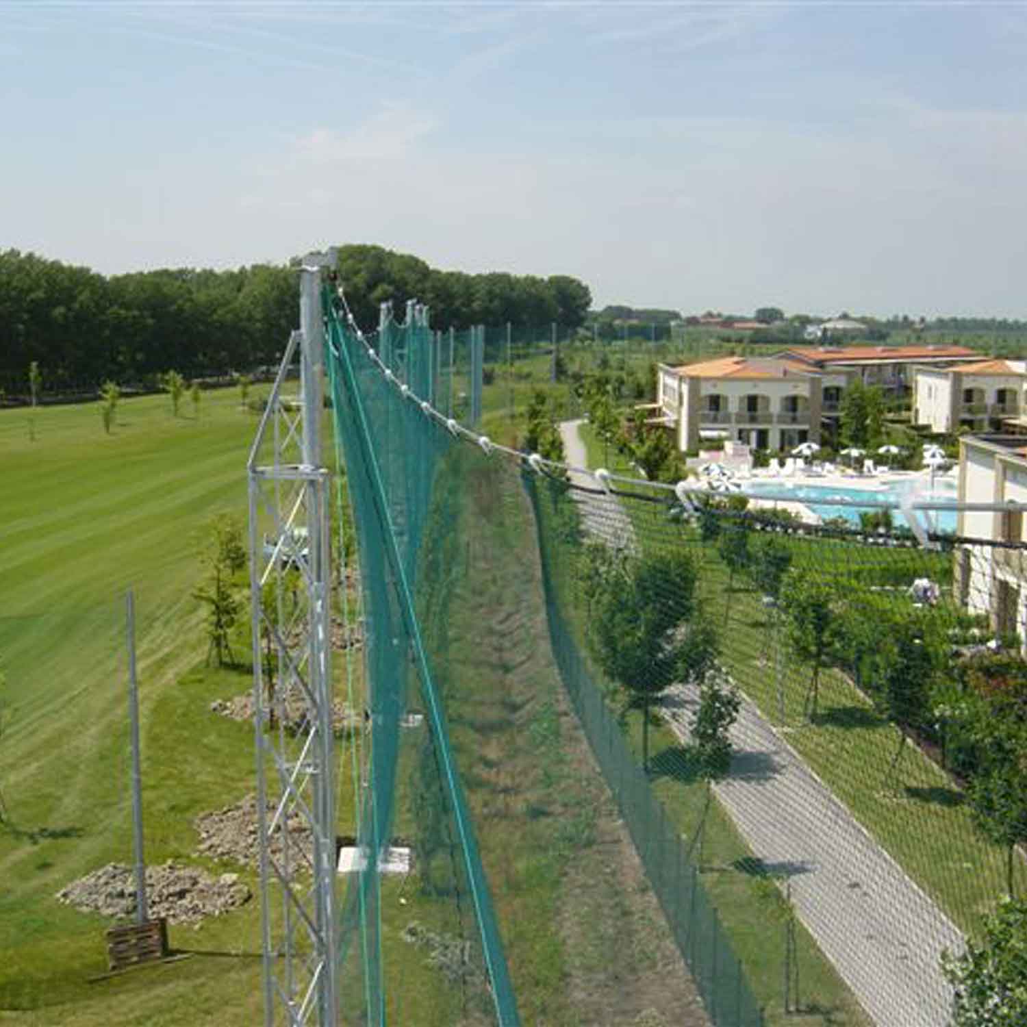 Fence nets for golf courses