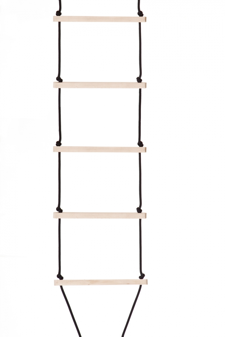 Rope climbing ladder