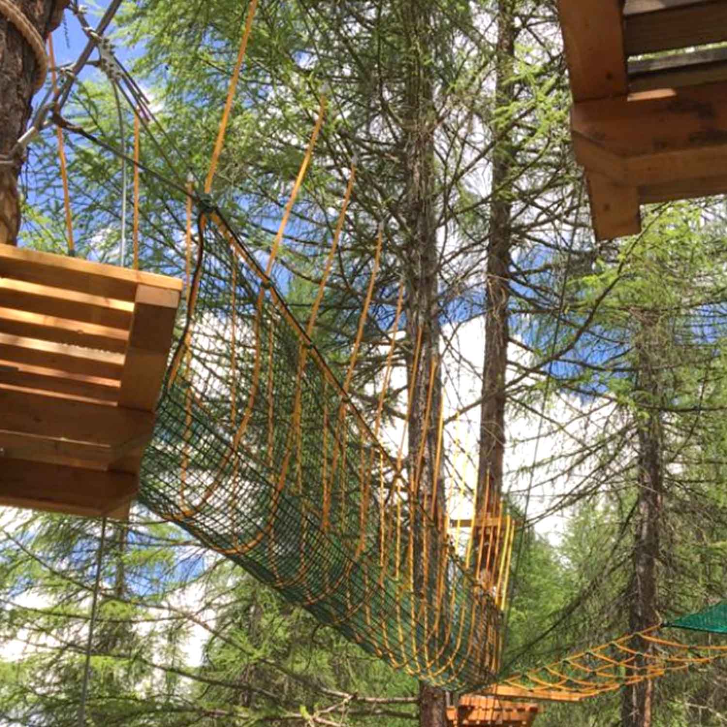 Climbing nets for adventure parks