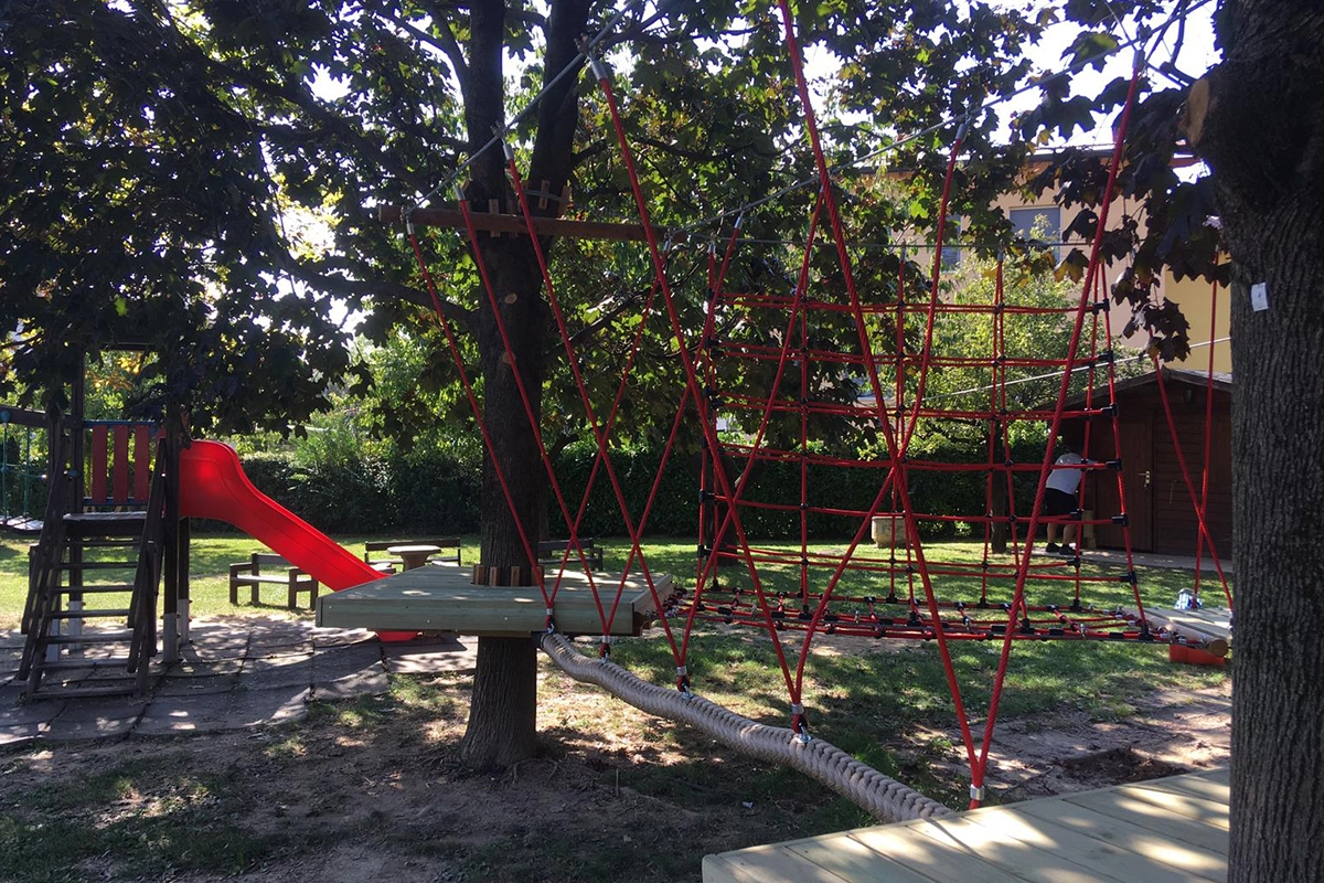 «Canapone» (thick hemp rope) for Tibetan bridges